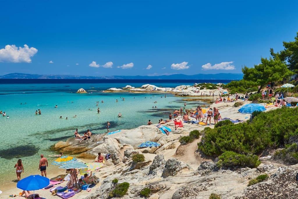 Traditionelles Appartement Athos Shadow Am Meer Paralia Sikias Экстерьер фото